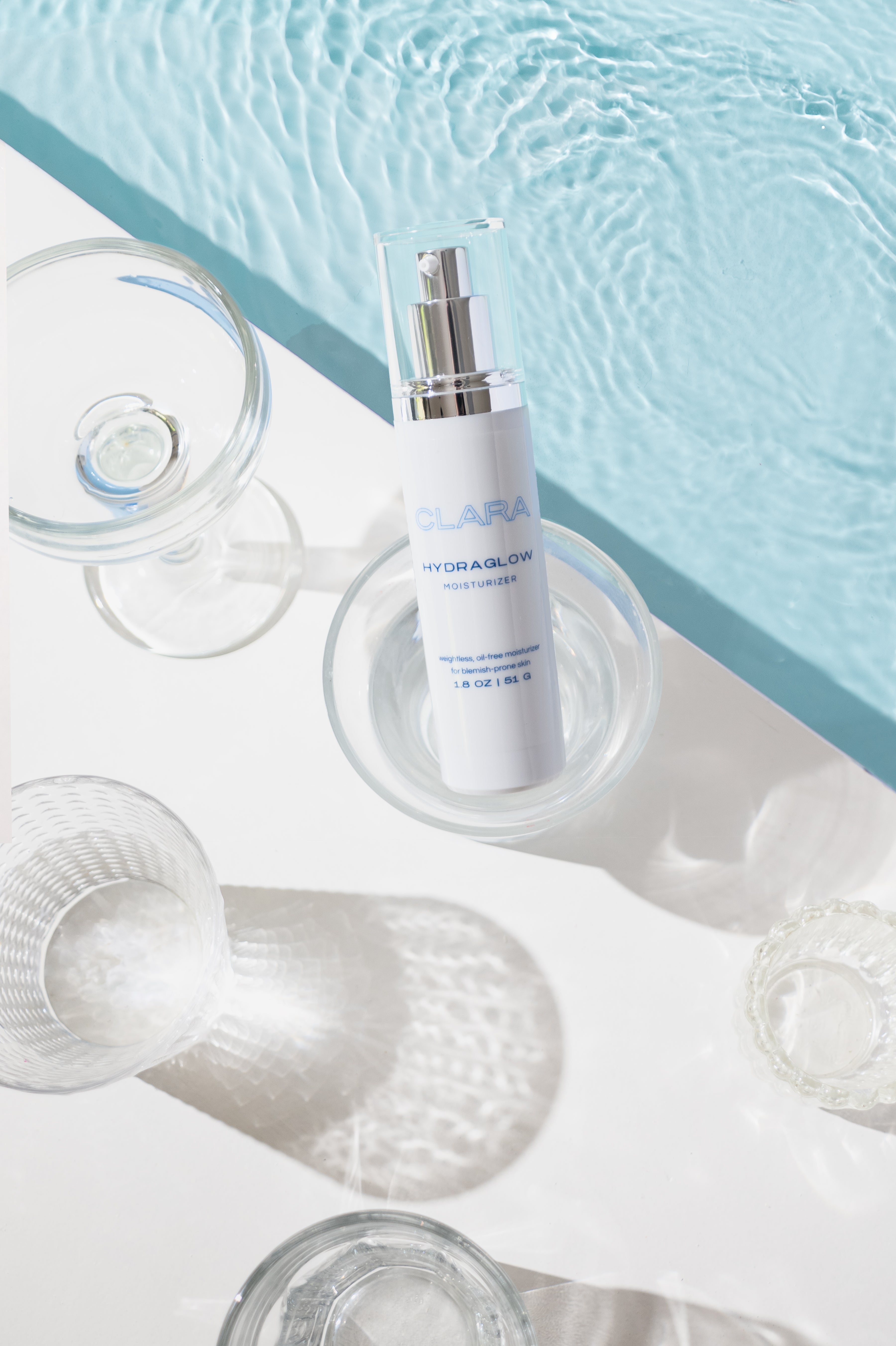 Hydraglow moisturizer for Acne Prone Skin: There's no need to worry about greasy, heavy skin and clogged pores with this lightweight, replenishing moisturizer